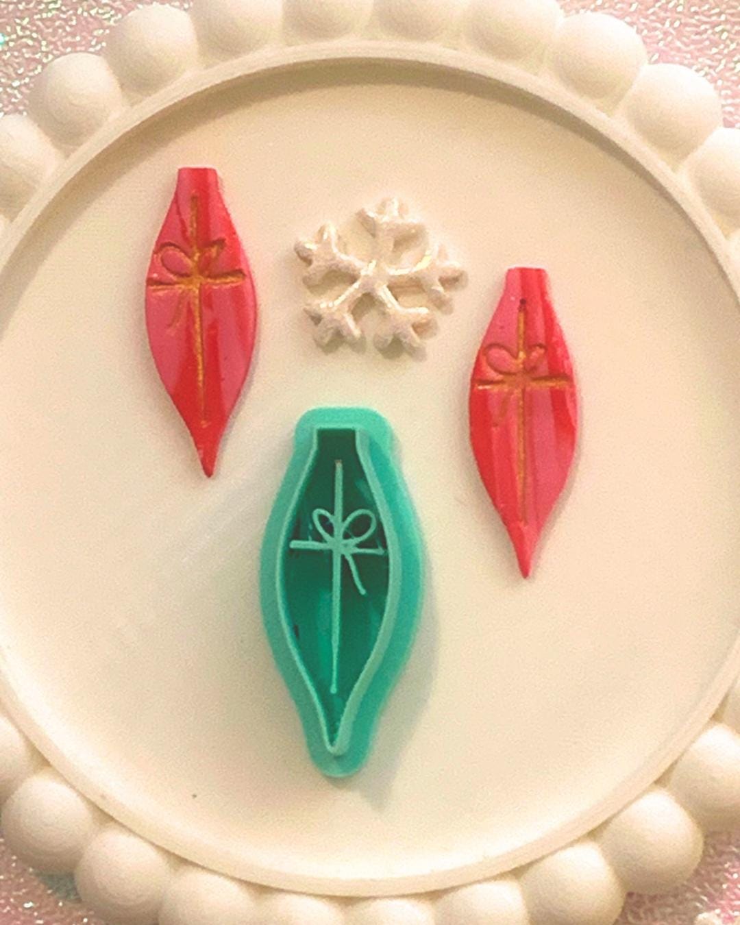 Retro Ornament Polymer Clay Cutter: holiday vintage Christmas nostalgia, fancy